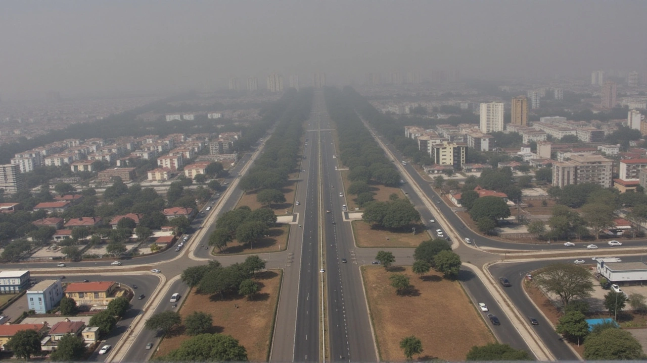 Fumaça de Incêndios Cobre o Céu de Brasília no Domingo, 25 de Agosto de 2024