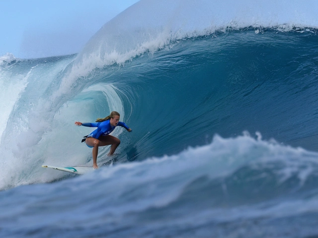 Tatiana Weston-Webb Avança às Semifinais e Luana Silva É Eliminada nas Quartas de Final nas Olimpíadas de Surfe 2024